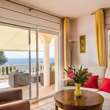 Club Villamar - Claire Vila *