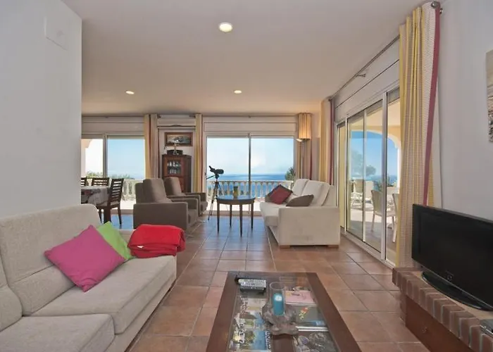 Club Villamar - Claire * טוסה דה מאר